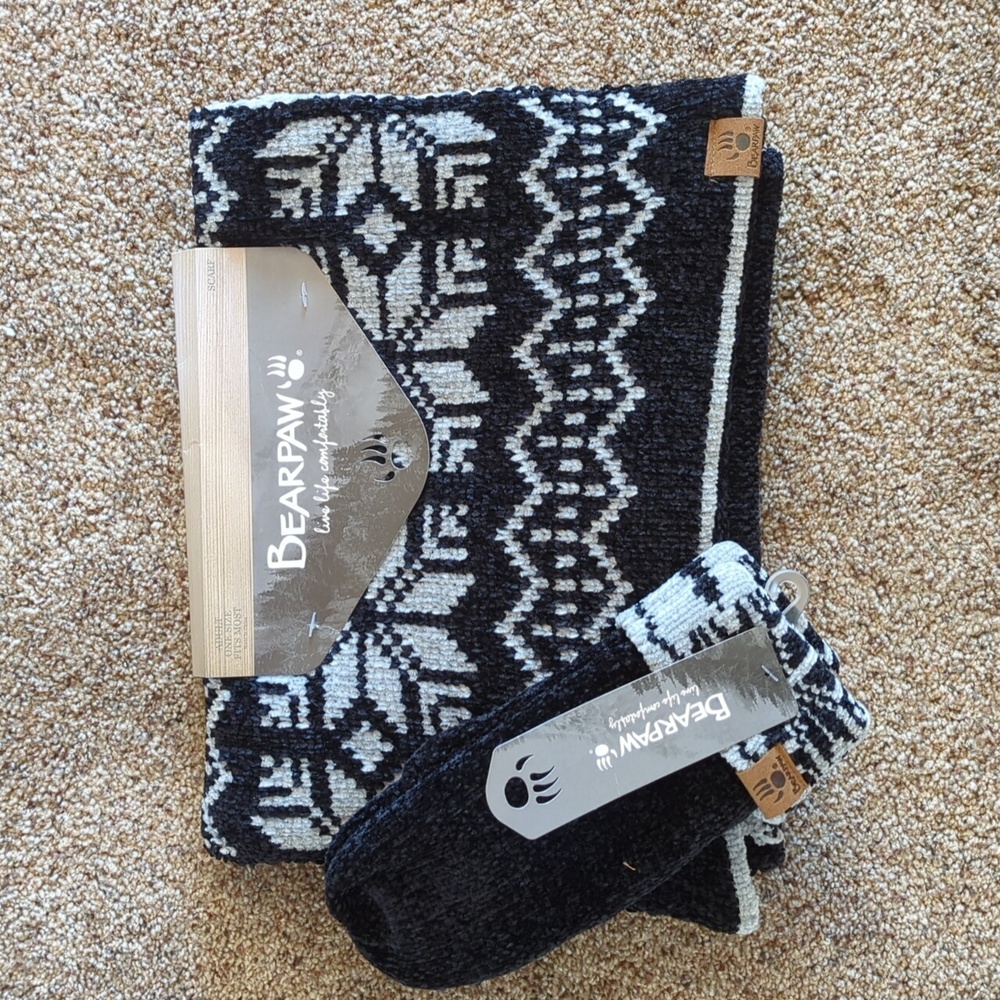 BearPaw Scarf and Mittens Fair Isle Chenille Knit Black and Gray Set